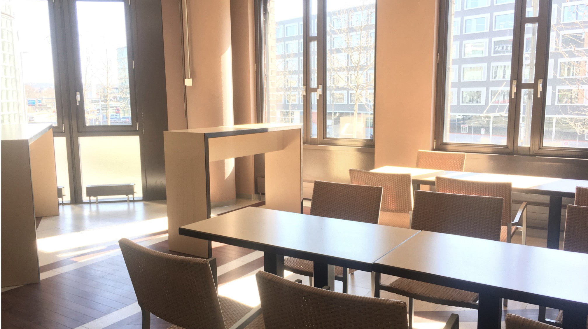 Mein Coworkingspace Zuerich Glattpark GuenstigerCoworkingspace 96 min